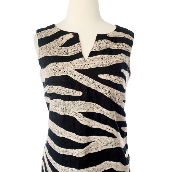 Michael kors zebra embroidered dress size 4P - Picture 2 of 6